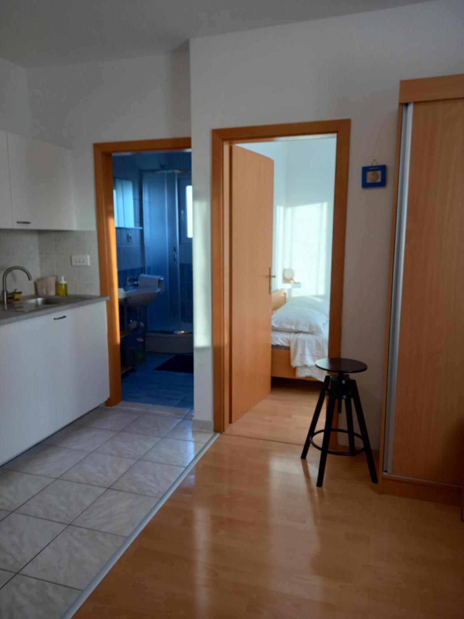 Garden House Apartment *
