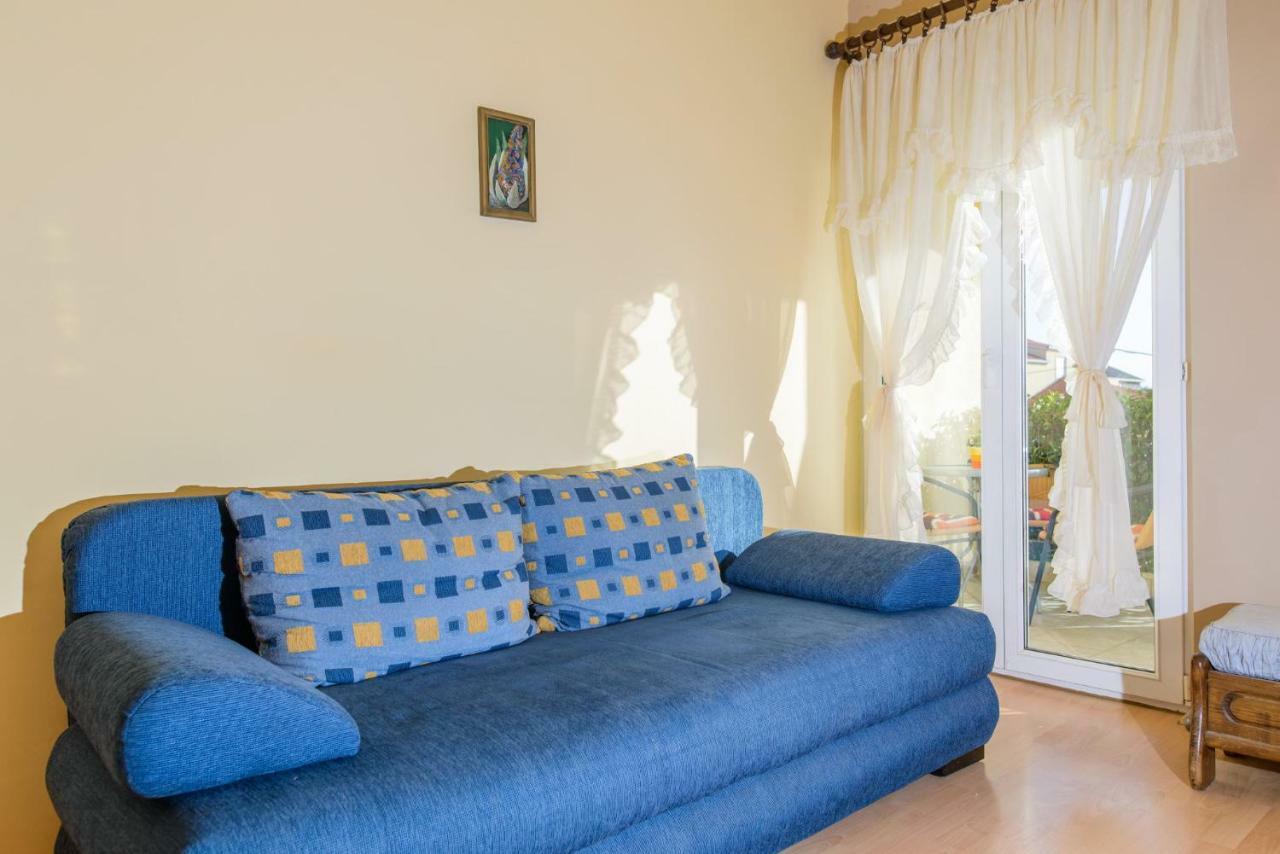 Apartment Garden House Kastela