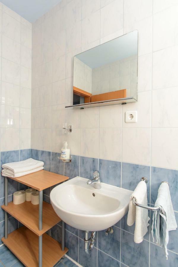 Garden House Apartment *