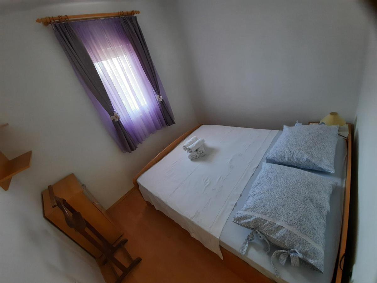 Garden House Apartmán Kaštela